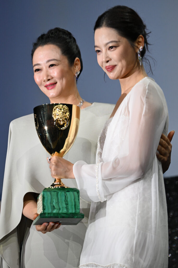 Zhao Tao, Xin Zhilei